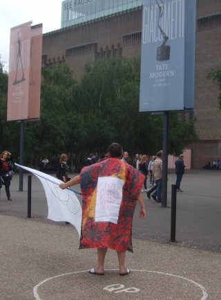 one man outside tate