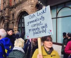 Placard: Ooh Look! grammatically correct, properly spelt placards!