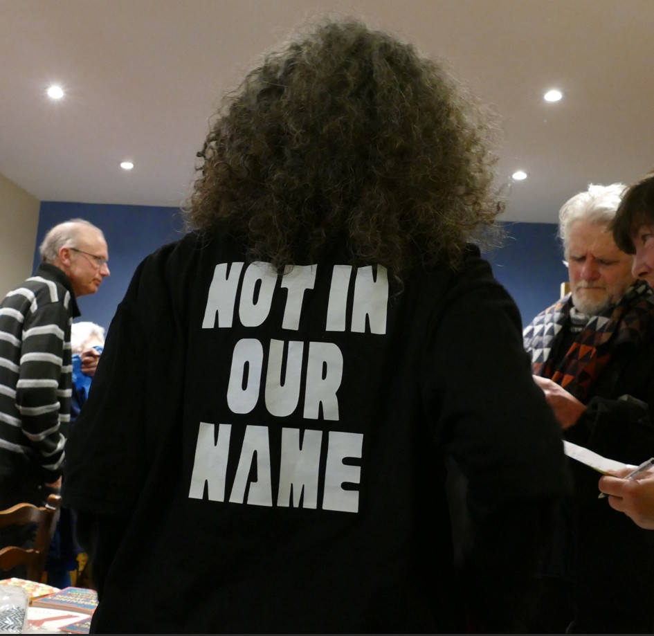 Tee-shirt: 'not in our name