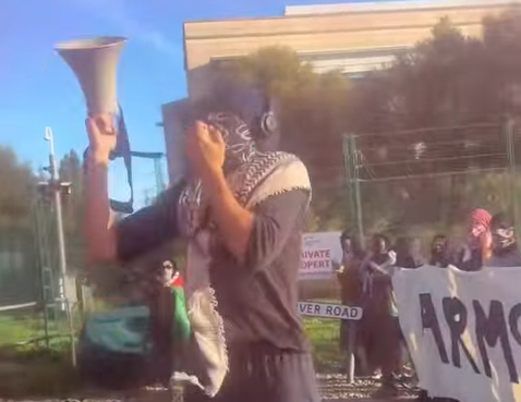 Elbit in Sandwich blockaded